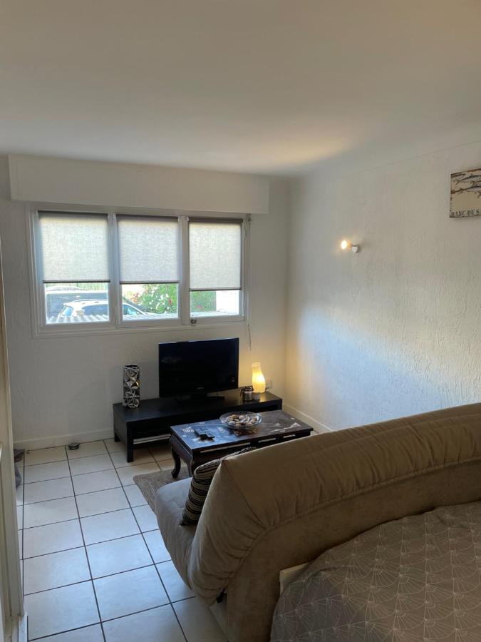 Grand Studio 7 Minutes De La Plage Et Climatise Sur Juan Les Pins Antibes Zewnętrze zdjęcie